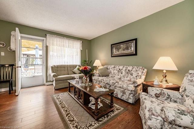 35 Blackhorne Drive, House semidetached with 3 bedrooms, 1 bathrooms and 3 parking in Kitchener ON | Image 8