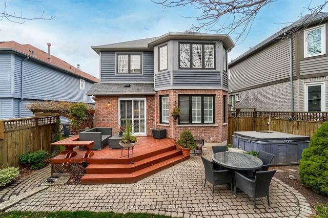 5555 Haddon Hall Rd, House detached with 3 bedrooms, 4 bathrooms and 4 parking in Mississauga ON | Image 28