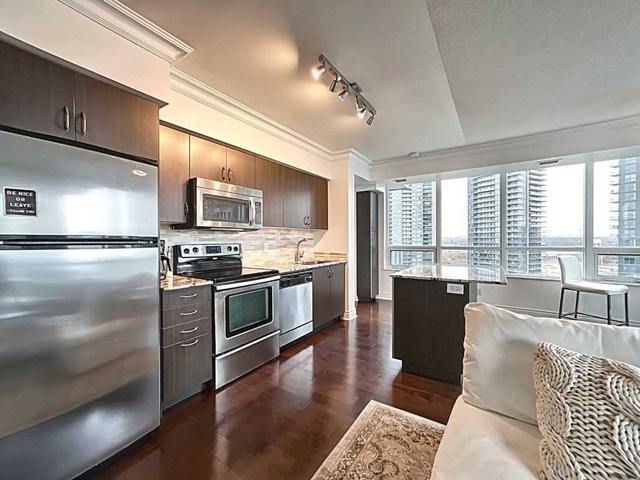 1606 - 15 Legion Rd, Condo with 2 bedrooms, 2 bathrooms and 1 parking in Toronto ON | Image 26