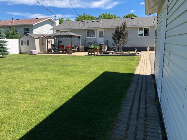 418 3rd Street Ne, House detached with 4 bedrooms, 3 bathrooms and 4 parking in Northern Lights County AB | Image 12