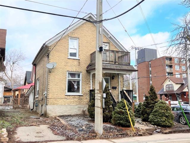172 Duke Street St E, House detached with 3 bedrooms, 2 bathrooms and 2 parking in Kitchener ON | Image 10