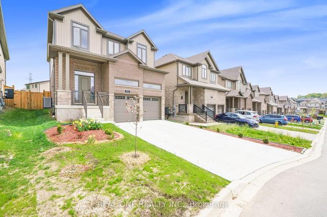 164 Mountain Holly Crt, House detached with 4 bedrooms, 3 bathrooms and 4 parking in Waterloo ON | Image 25