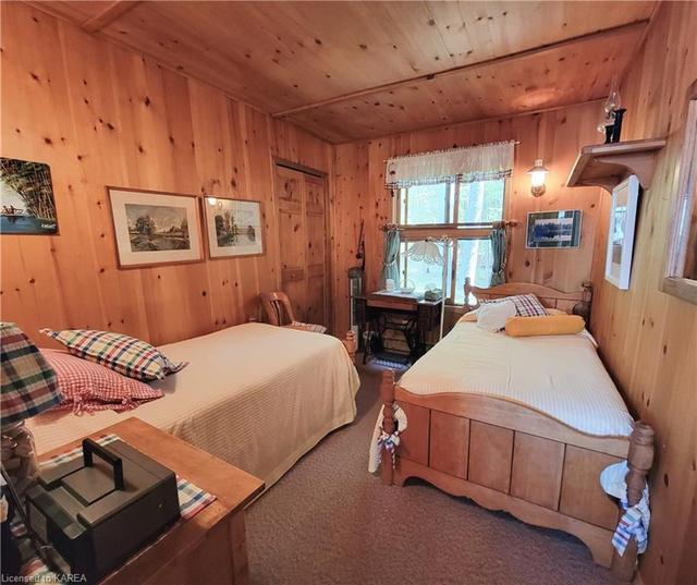 890 Mazinaw Lake, House detached with 2 bedrooms, 1 bathrooms and null parking in North Frontenac ON | Image 11
