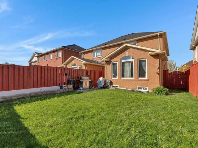 7314 Cork Tree Row, House semidetached with 3 bedrooms, 4 bathrooms and 3 parking in Mississauga ON | Image 33