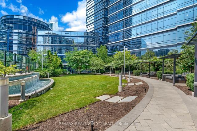 1925 - 5 Sheppard Ave E, Condo with 2 bedrooms, 2 bathrooms and 1 parking in Toronto ON | Image 26