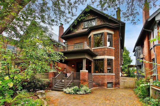400 Dovercourt Rd, House detached with 5 bedrooms, 5 bathrooms and 1 parking in Toronto ON | Image 1