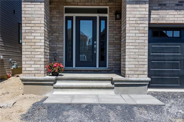 850 Cappamore Drive, House detached with 4 bedrooms, 3 bathrooms and 4 parking in Ottawa ON | Image 2