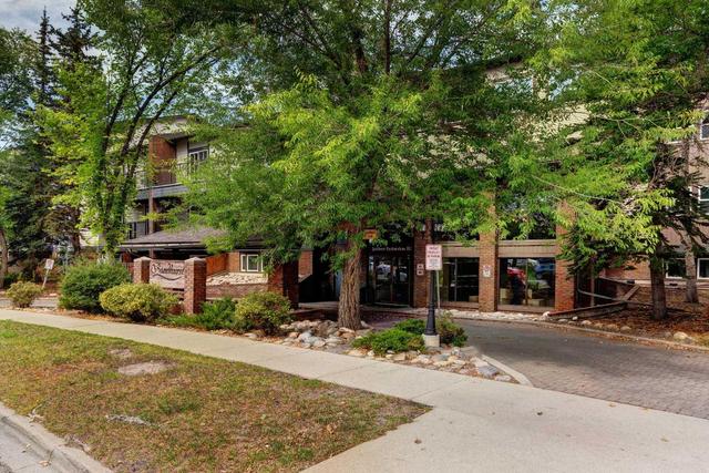 418 - 550 Westwood Drive Sw, Condo with 2 bedrooms, 1 bathrooms and 1 parking in Calgary AB | Image 1