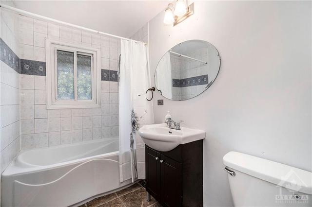 515 Prince Albert Street, Townhouse with 3 bedrooms, 1 bathrooms and 2 parking in Ottawa ON | Image 17