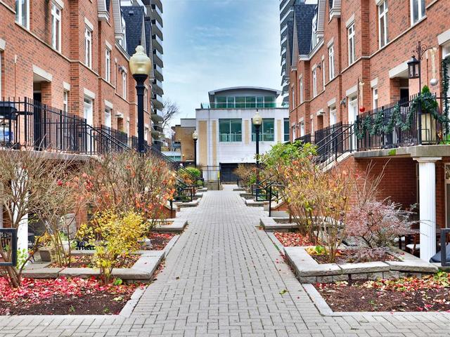 17 - 100 Redpath Ave, Townhouse with 2 bedrooms, 2 bathrooms and 1 parking in Toronto ON | Image 31