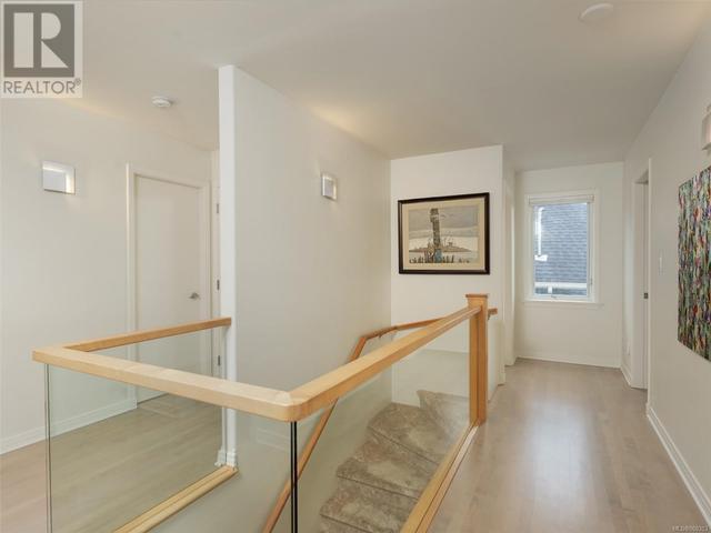 453 Oliver St, House detached with 5 bedrooms, 4 bathrooms and 4 parking in Oak Bay BC | Image 39