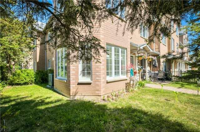 6 - 6 Cox Blvd, Townhouse with 4 bedrooms, 3 bathrooms and 2 parking in Markham ON | Image 2
