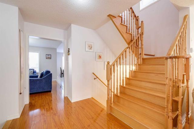 539 Nairn Circ, House semidetached with 4 bedrooms, 3 bathrooms and 2 parking in Milton ON | Image 39