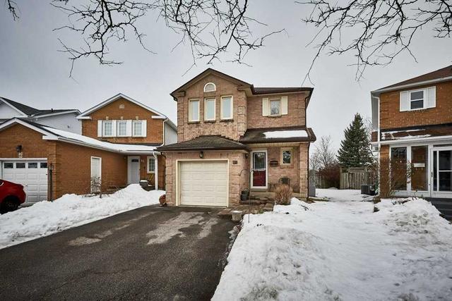 87 Turnberry Cres, House detached with 3 bedrooms, 3 bathrooms and 5 parking in Clarington ON | Image 1