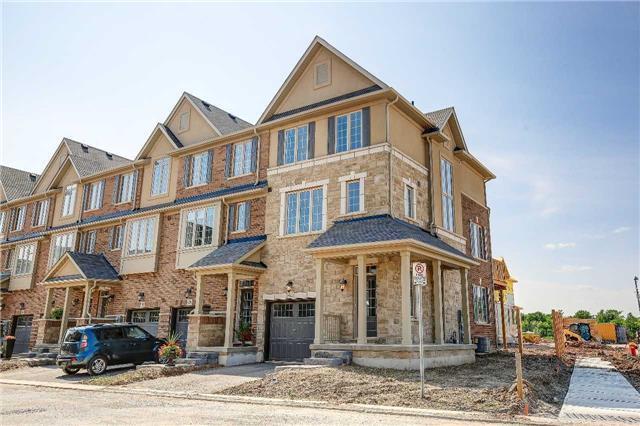 411 Hardwick Common, House attached with 3 bedrooms, 3 bathrooms and 1 parking in Oakville ON | Image 1