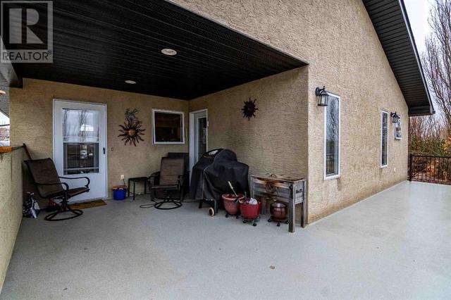 372, East 6 Avenue, House detached with 5 bedrooms, 3 bathrooms and 5 parking in Cypress County AB | Image 33