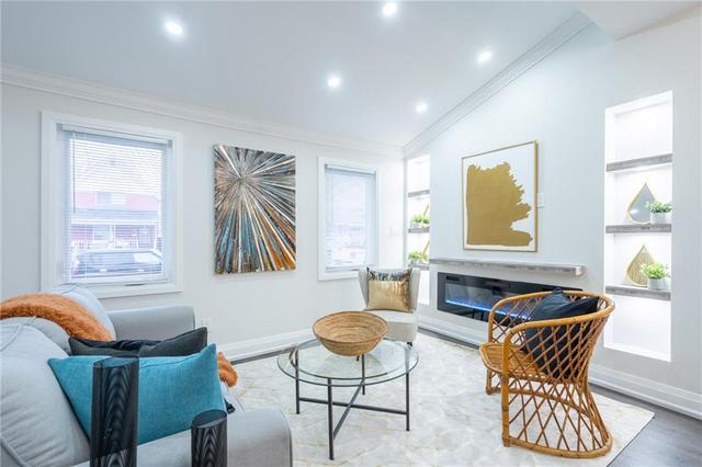 25 East 24th Street, House detached with 3 bedrooms, 2 bathrooms and null parking in Hamilton ON | Image 9