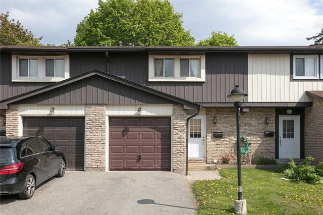 10 - 93 Hansen Rd N, Townhouse with 3 bedrooms, 3 bathrooms and 2 parking in Brampton ON | Image 1