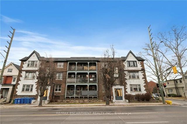1 - 312 Aberdeen Ave, Condo with 2 bedrooms, 1 bathrooms and 0 parking in Hamilton ON | Image 13