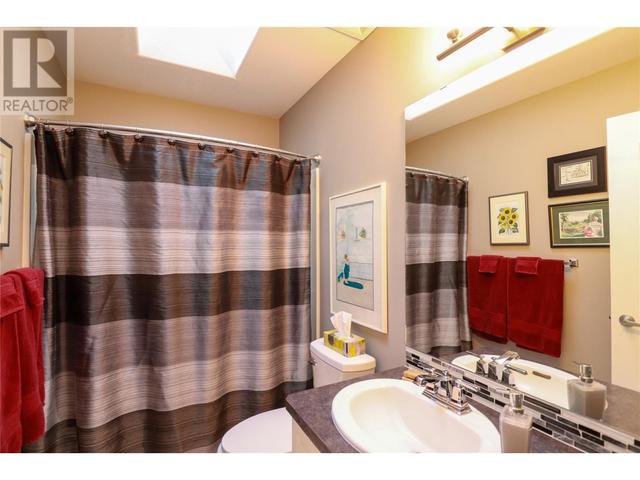 531 Red Wing Drive, House detached with 2 bedrooms, 2 bathrooms and 2 parking in Penticton 1 BC | Image 14