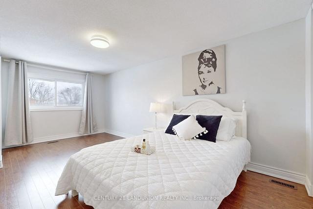 170 Ingleton Blvd, House detached with 3 bedrooms, 4 bathrooms and 6 parking in Toronto ON | Image 10