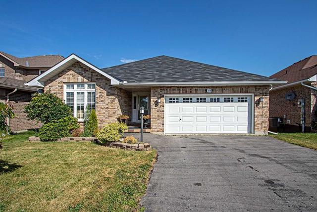 1696 Glenforest Blvd, House detached with 2 bedrooms, 3 bathrooms and 4 parking in Peterborough ON | Image 1