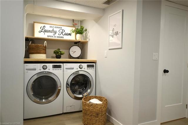 Den/ Laundry | Image 28