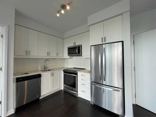 305 - 7895 Jane St, Condo with 2 bedrooms, 2 bathrooms and 1 parking in Vaughan ON | Image 20