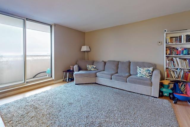 1210 - 80 Inverlochy Blvd, Condo with 3 bedrooms, 2 bathrooms and 1 parking in Markham ON | Image 7