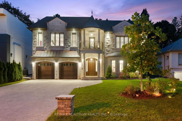 18 Viamede Cres, House detached with 4 bedrooms, 7 bathrooms and 8 parking in Toronto ON | Image 12