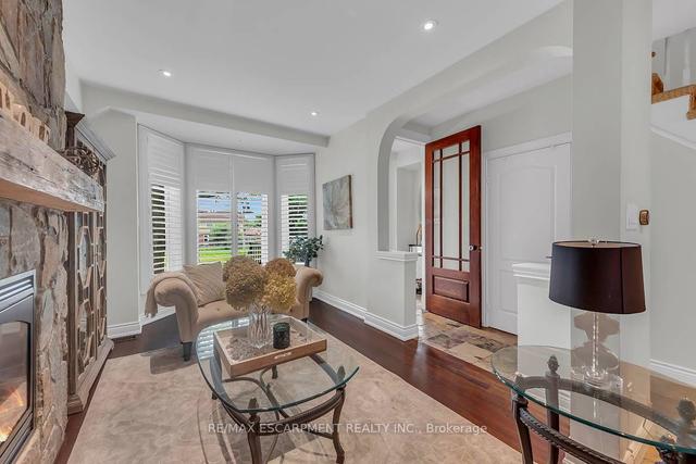 21 Bridgewater Rd, House attached with 3 bedrooms, 5 bathrooms and 2 parking in Oakville ON | Image 5