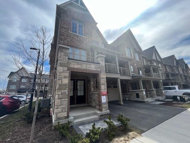 15 Mappin Way, Whitby, ON, L1R0R4 | Card Image