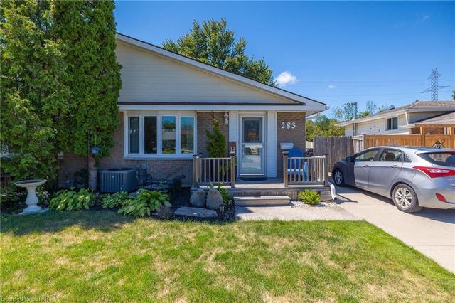 283 Trudeau Drive, House semidetached with 4 bedrooms, 2 bathrooms and 5 parking in Sarnia ON | Image 2