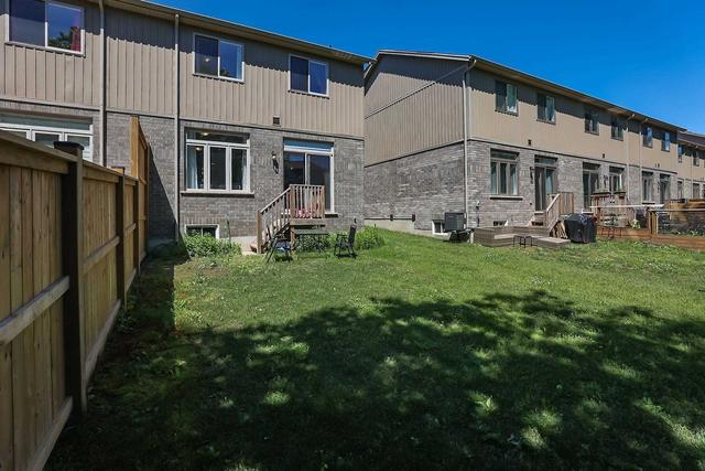 79 Manhattan Crt, House attached with 3 bedrooms, 3 bathrooms and 4 parking in St. Catharines ON | Image 26