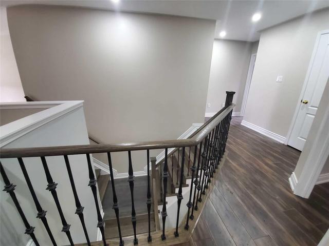 Upper - 19 Mccrimmon Dr, House detached with 4 bedrooms, 3 bathrooms and 1 parking in Brampton ON | Image 7