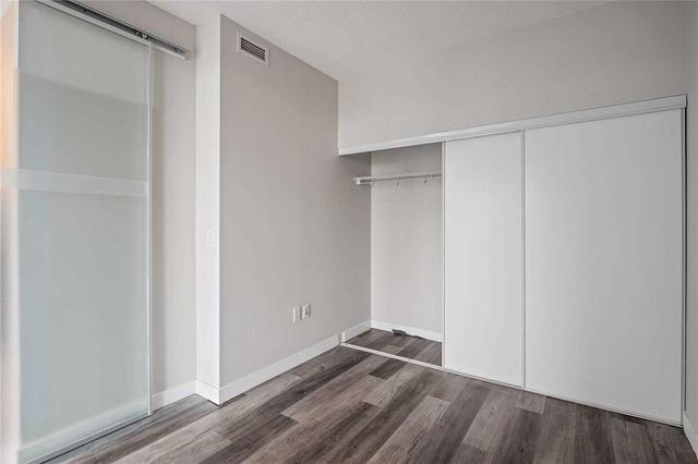 2302 - 38 Dan Leckie Way, Condo with 1 bedrooms, 1 bathrooms and 0 parking in Toronto ON | Image 3