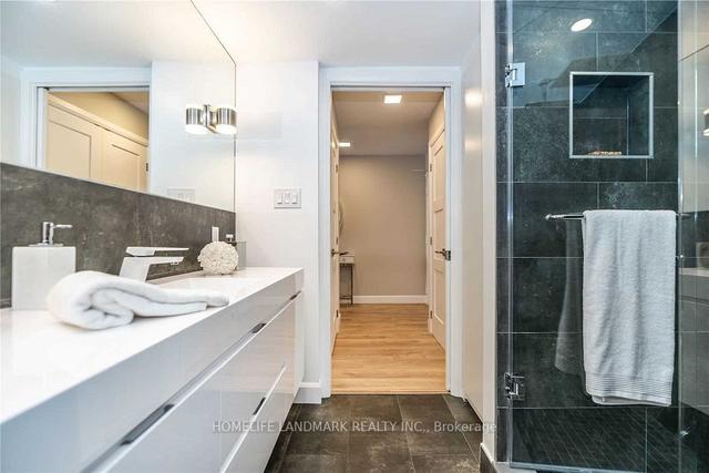 1401 - 298 Jarvis St, Condo with 1 bedrooms, 1 bathrooms and 0 parking in Toronto ON | Image 2