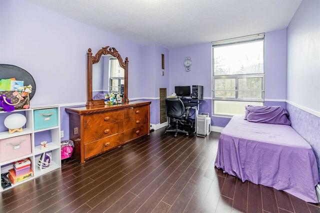 307 - 15 Kensington Rd, Condo with 2 bedrooms, 1 bathrooms and 1 parking in Brampton ON | Image 27