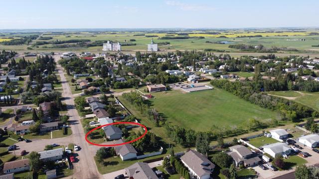318 1st Street E, House detached with 4 bedrooms, 3 bathrooms and 4 parking in Lashburn SK | Image 28