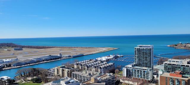 4102 - 17 Bathurst St, Condo with 3 bedrooms, 2 bathrooms and 1 parking in Toronto ON | Image 7