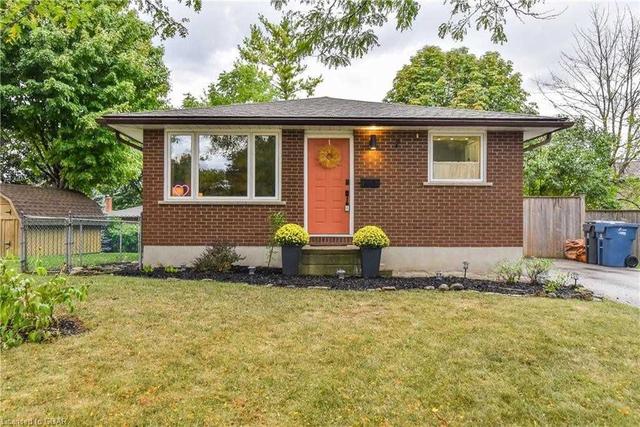 119 Hadati Rd, House detached with 3 bedrooms, 1 bathrooms and 3 parking in Guelph ON | Image 38