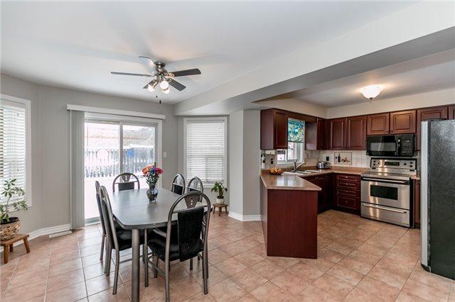 25 Meyer Ave, House detached with 4 bedrooms, 3 bathrooms and 4 parking in Barrie ON | Image 8