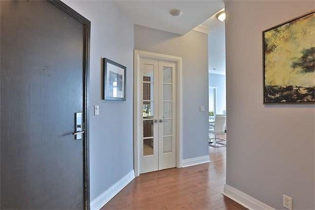 uph03 - 70 Absolute Ave, Condo with 2 bedrooms, 2 bathrooms and 1 parking in Mississauga ON | Image 5