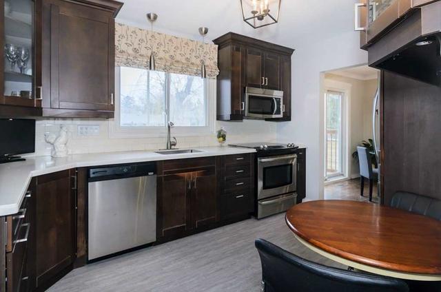 189 White Pines Dr, House detached with 4 bedrooms, 2 bathrooms and 2 parking in Burlington ON | Image 3