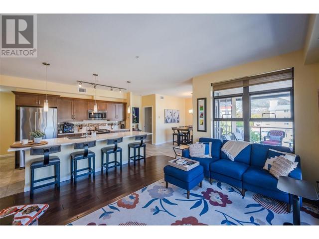 301 - 3591 Skaha Lake Road, Condo with 2 bedrooms, 2 bathrooms and 1 parking in Penticton BC | Image 3