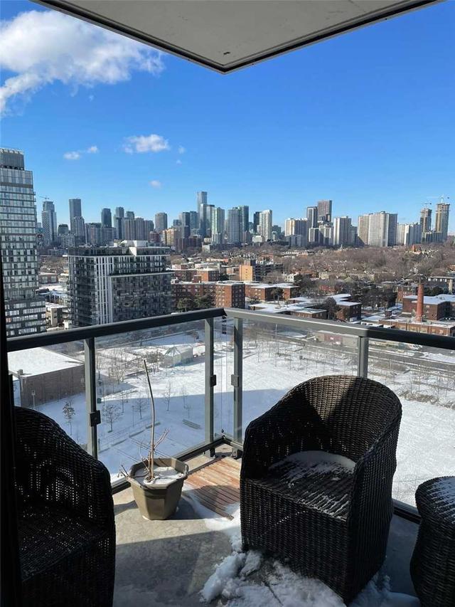 1609 - 170 Sumach St, Condo with 2 bedrooms, 2 bathrooms and 1 parking in Toronto ON | Image 2