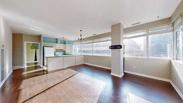 219 - 10 Gateway Blvd, Condo with 2 bedrooms, 2 bathrooms and 1 parking in Toronto ON | Image 6