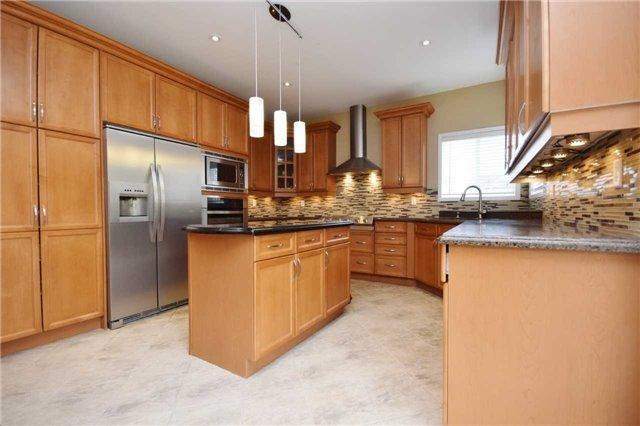 1636 Ballantrae Dr, House detached with 4 bedrooms, 5 bathrooms and 6 parking in Oshawa ON | Image 9