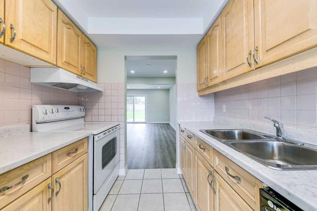 2167 Melissa Cres, House attached with 3 bedrooms, 3 bathrooms and 3 parking in Burlington ON | Image 4