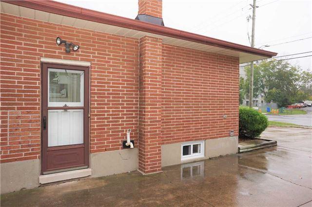 364 Geneva St, House detached with 3 bedrooms, 2 bathrooms and 2 parking in St. Catharines ON | Image 16